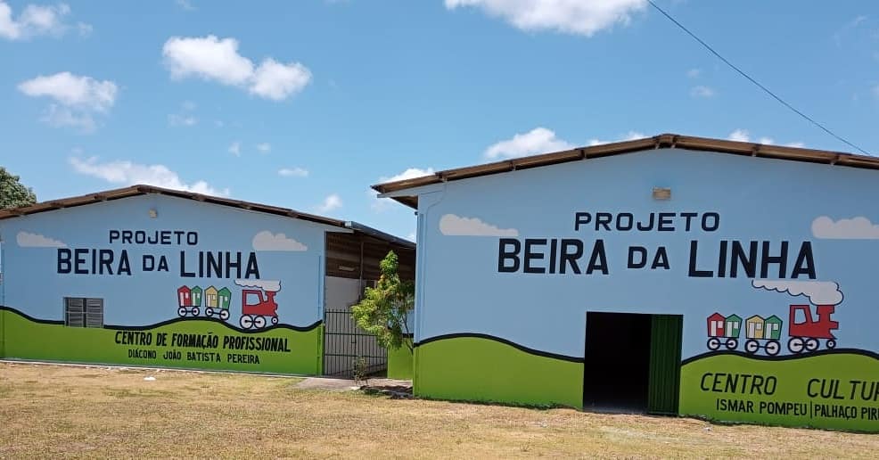 Renovação da pintura do Projeto Beira da Linha